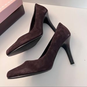 Bandolino Dark Brown Suede Heels Size 11